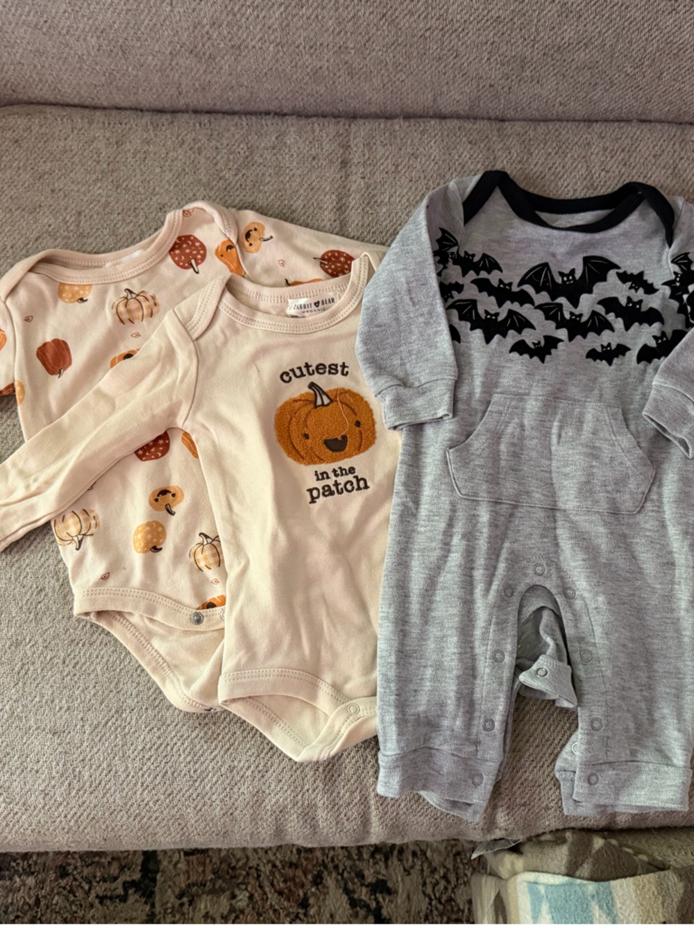 Baby One-Piece Bodysuit Set - Pumpkin & Bat Designs - Halloween set